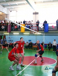 Соревнование по волейболу